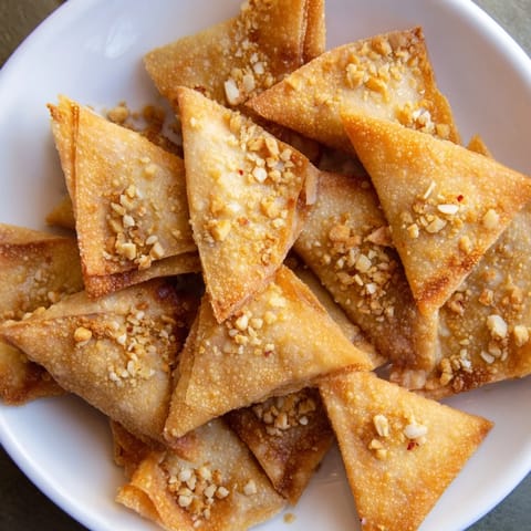 Crispy Garlic Lumpia Chips